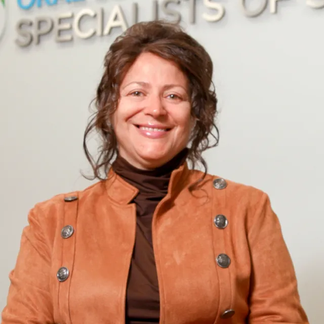 Rebecca EXT DI facewall